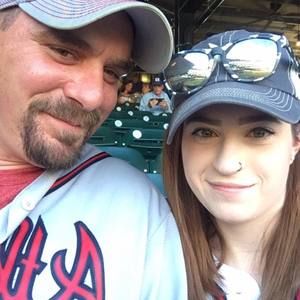 Meet your Posher, Leah